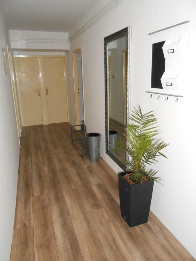 The Golden Well Apartment Rovinj Exterior photo